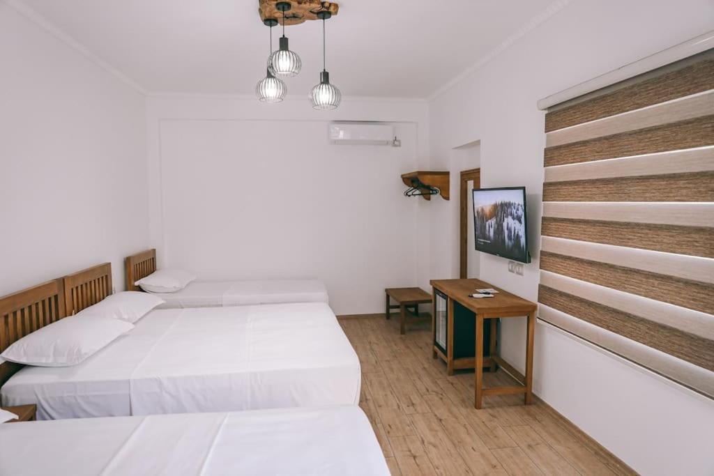 Cereni Guesthouse Berat Exterior foto