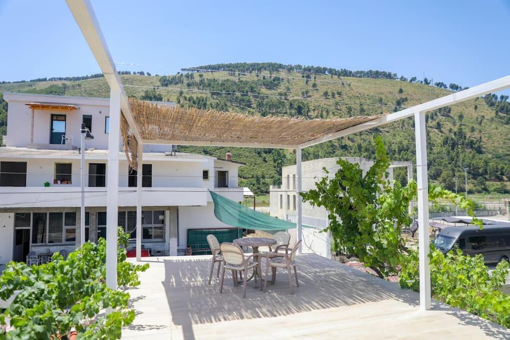 Cereni Guesthouse Berat Exterior foto